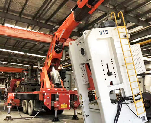 新龙镇提升工作效率，选择优质折臂吊租赁服务